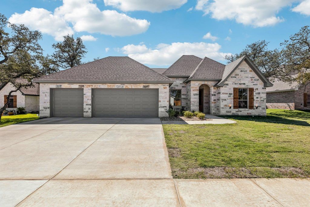 1313 Shirley Faye LN, Salado, TX 76571