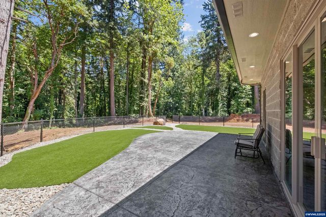 4005 Cloudview Dr S, Salem, OR 97302