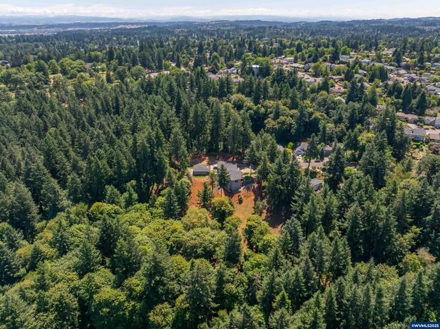 4005 Cloudview Dr S, Salem, OR 97302