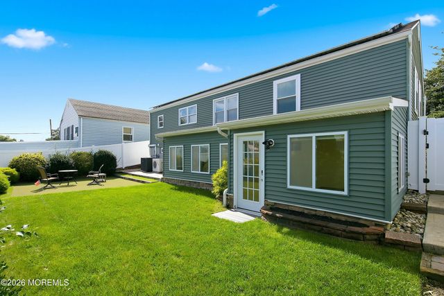1426 Northstream Parkway, Point Pleasant, NJ 08742