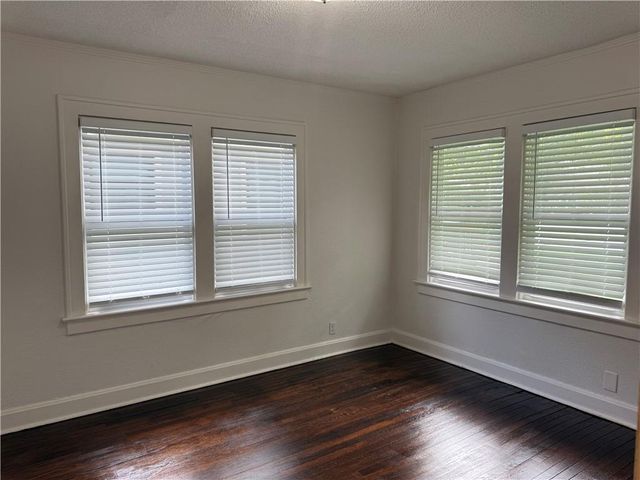 1919 E 71st Terrace, Kansas City, MO 64132