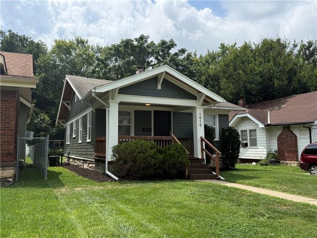 1919 E 71st Terrace, Kansas City, MO 64132