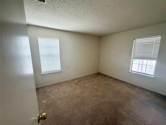5536 Club Crest Drive, Mesquite, TX 75150