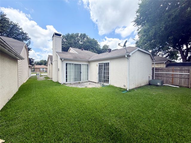 5536 Club Crest Drive, Mesquite, TX 75150