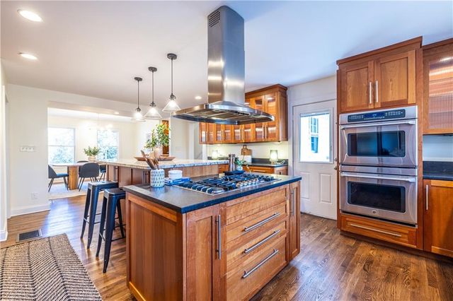 2018 Braeburn SE Circle, Atlanta, GA 30316