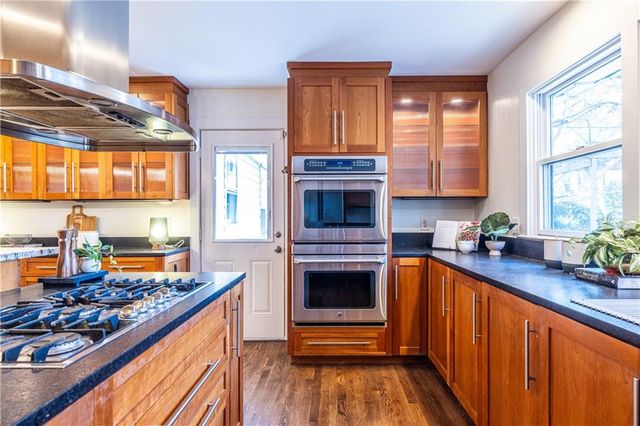 2018 Braeburn SE Circle, Atlanta, GA 30316