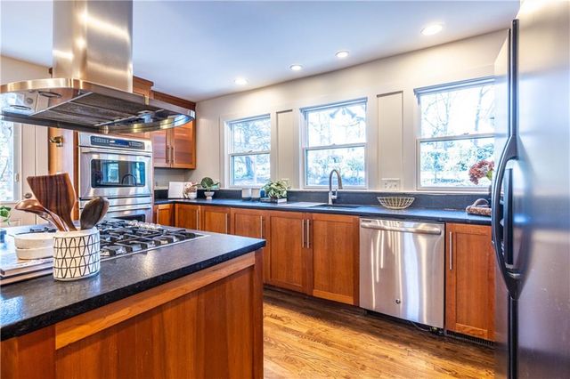 2018 Braeburn SE Circle, Atlanta, GA 30316