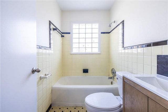 2018 Braeburn SE Circle, Atlanta, GA 30316