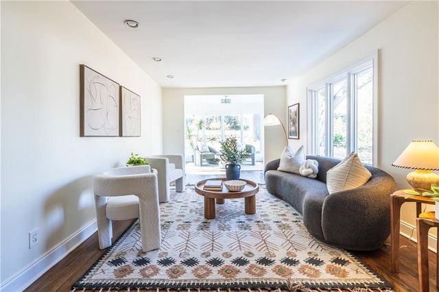 2018 Braeburn SE Circle, Atlanta, GA 30316