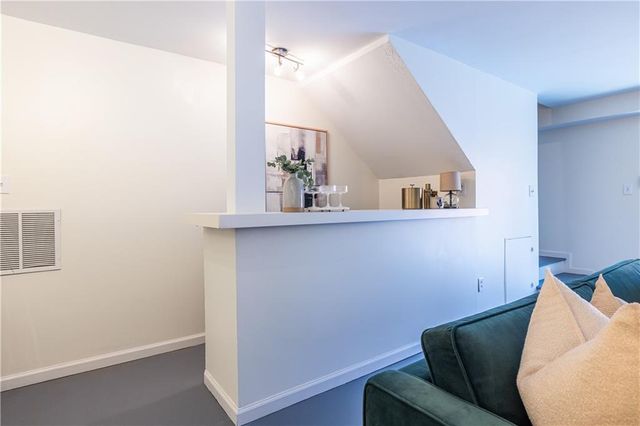 2018 Braeburn SE Circle, Atlanta, GA 30316