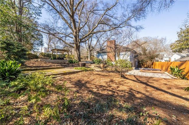 2018 Braeburn SE Circle, Atlanta, GA 30316
