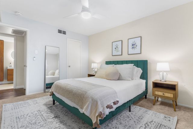 2800 Escada Drive 207, Farmers Branch, TX 75234