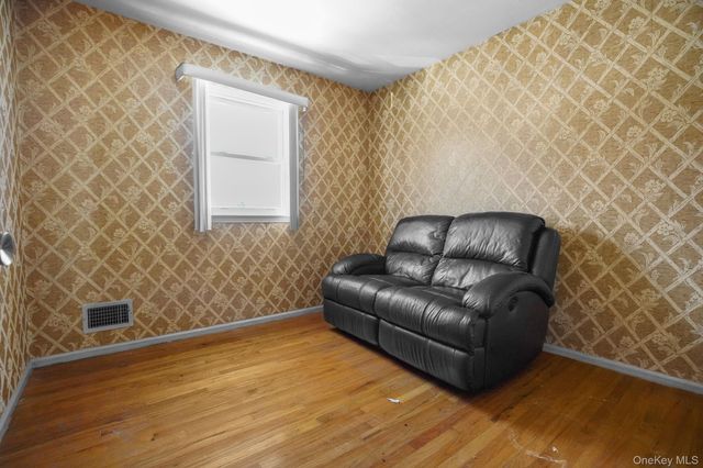 192 Helena Avenue, Yonkers, NY 10710