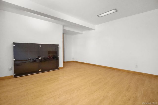 192 Helena Avenue, Yonkers, NY 10710