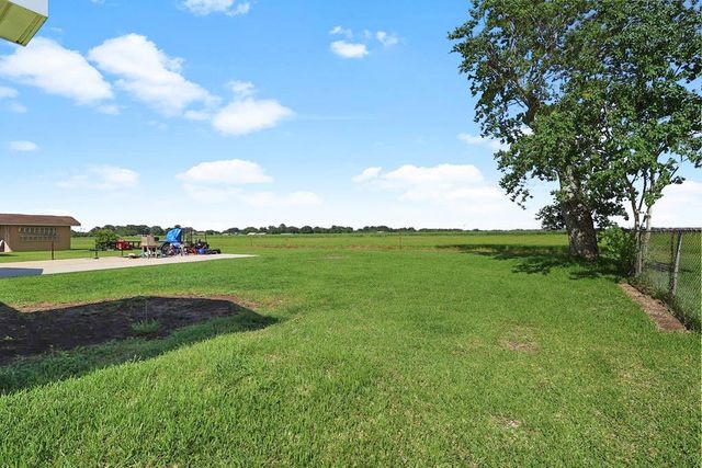 149 Bayou Vista Drive, Thibodaux, LA 70301