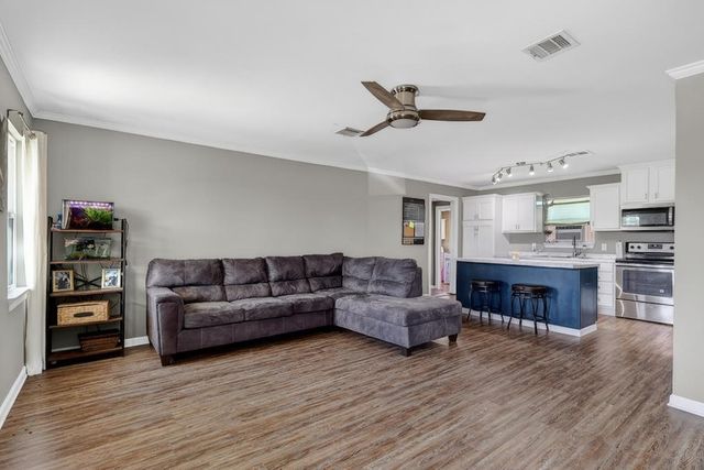 149 Bayou Vista Drive, Thibodaux, LA 70301