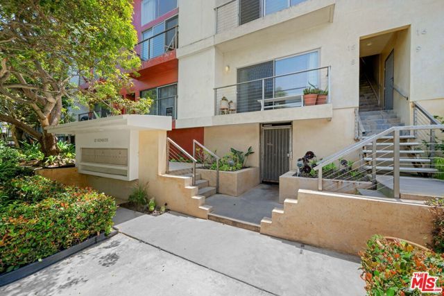 20 Ironsides Street 8, Marina Del Rey, CA 90292