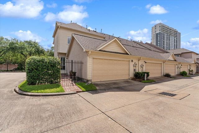 447 N Gate Stone, Houston, TX 77007