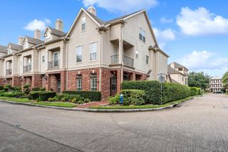 447 N Gate Stone, Houston, TX 77007