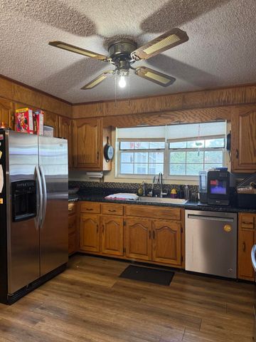 2505 Kenwood Drive, Athens, TN 37303