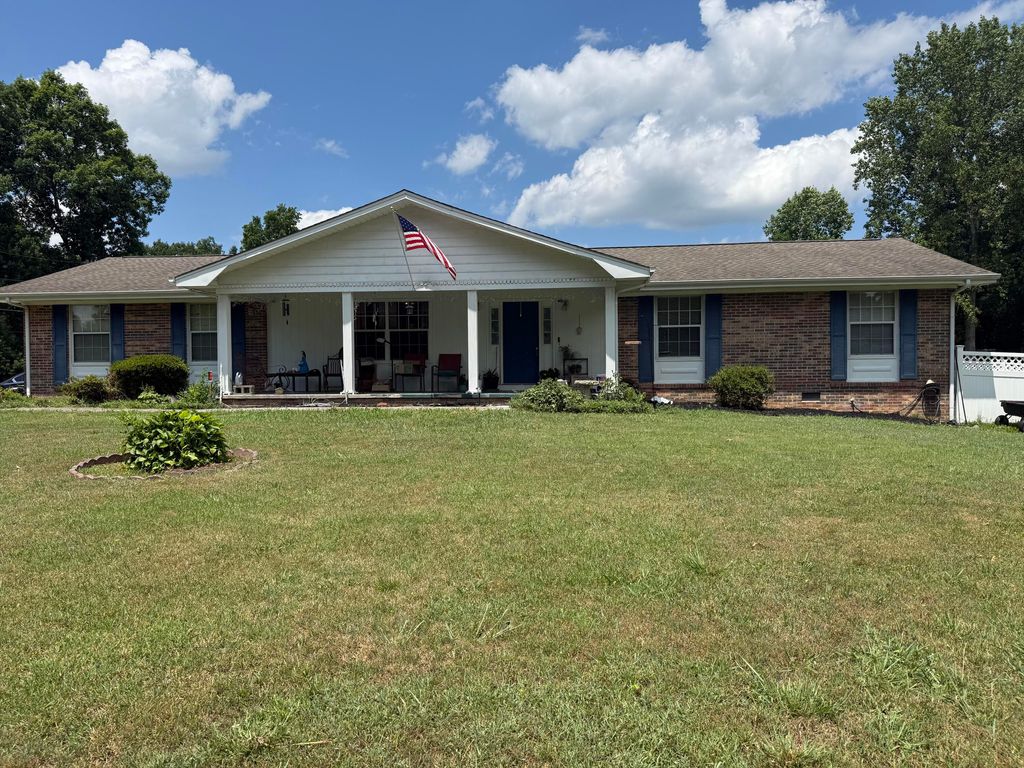 2505 Kenwood Drive, Athens, TN 37303
