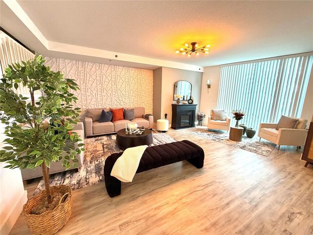 2641 N Flamingo Rd TH4N, Sunrise, FL 33323