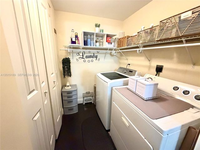 2641 N Flamingo Rd TH4N, Sunrise, FL 33323