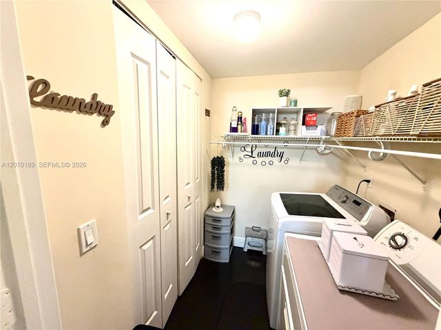 2641 N Flamingo Rd TH4N, Sunrise, FL 33323