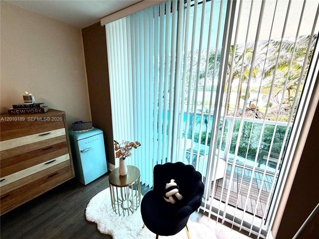 2641 N Flamingo Rd TH4N, Sunrise, FL 33323