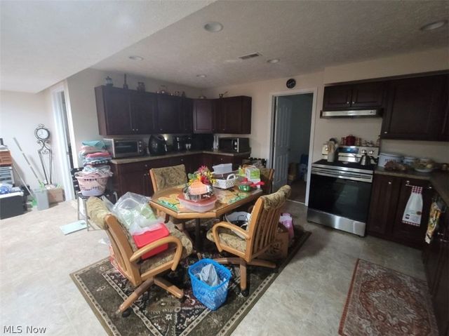 3343 Gated Court, Avon, OH 44011