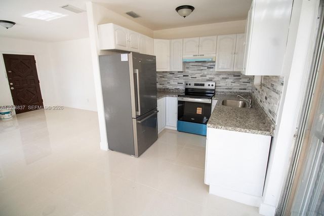 12061 SW 4th Ter 12061, Miami, FL 33184