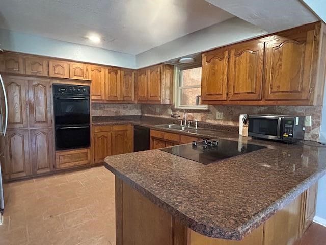 214 Whispering Oaks Street, Tom Bean, TX 75491