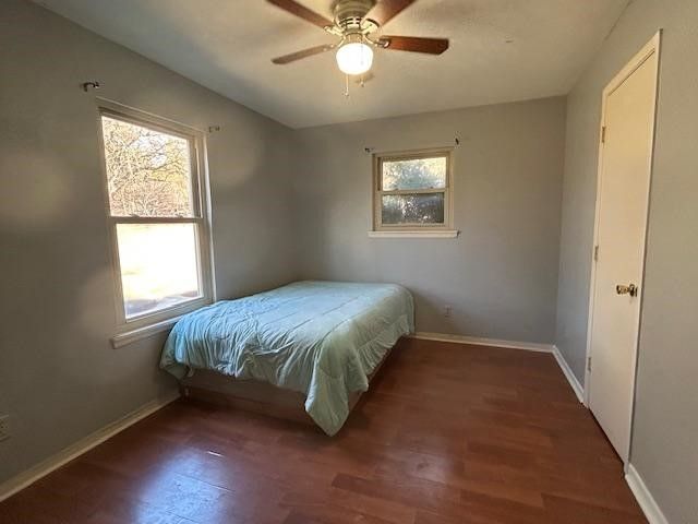 214 Whispering Oaks Street, Tom Bean, TX 75491