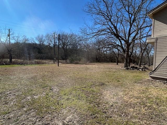 214 Whispering Oaks Street, Tom Bean, TX 75491