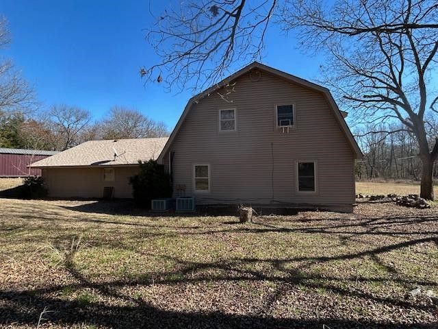 214 Whispering Oaks Street, Tom Bean, TX 75491