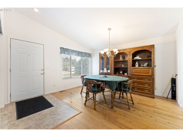 1600 RHODODENDRON Dr 309, Florence, OR 97439