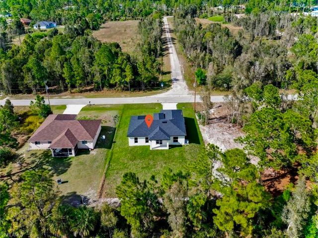 1040 Candlelight DR, Lehigh Acres, FL 33974