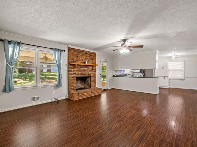36 Annandale Drive, Boiling Springs, SC 29316