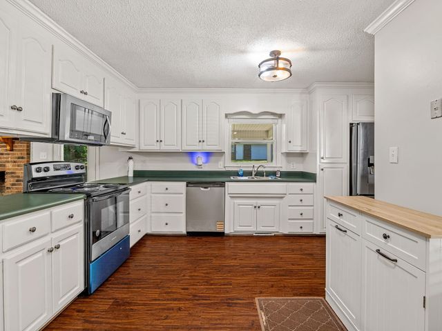 36 Annandale Drive, Boiling Springs, SC 29316