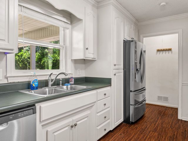 36 Annandale Drive, Boiling Springs, SC 29316