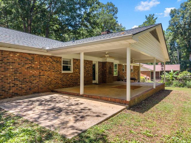 36 Annandale Drive, Boiling Springs, SC 29316