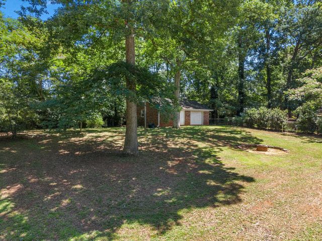 36 Annandale Drive, Boiling Springs, SC 29316