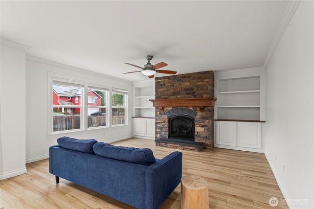 24314 237th Way SE, Maple Valley, WA 98038