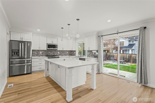 24314 237th Way SE, Maple Valley, WA 98038