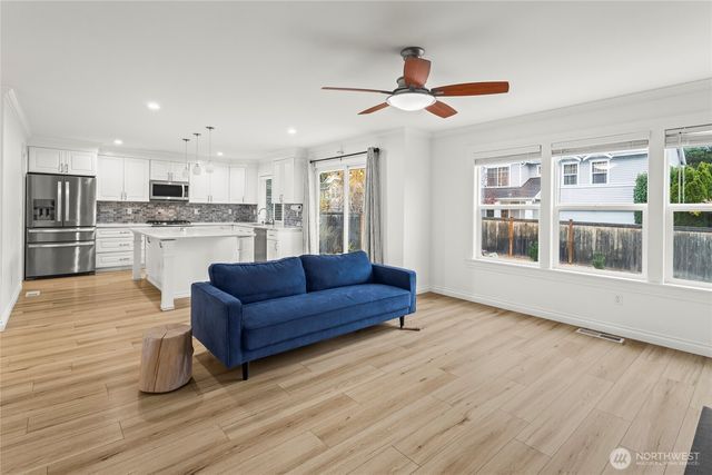 24314 237th Way SE, Maple Valley, WA 98038