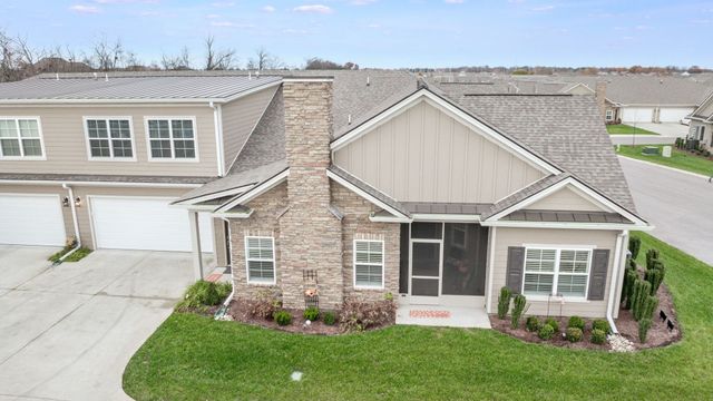 2460 Stonecenter Ln, Murfreesboro, TN 37128