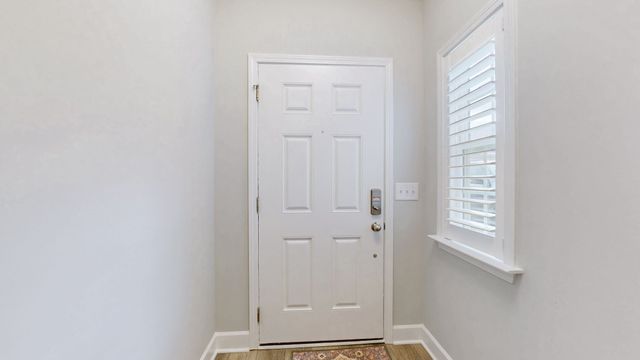 2460 Stonecenter Ln, Murfreesboro, TN 37128