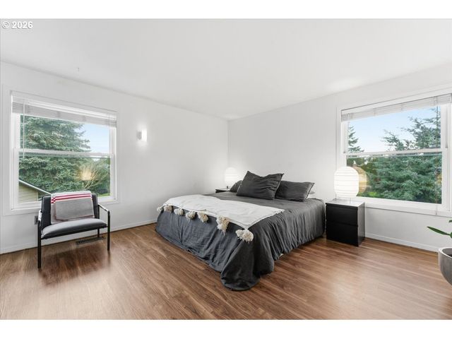 11505 Se FLAVEL St, Portland, OR 97266