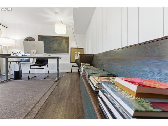 11505 Se FLAVEL St, Portland, OR 97266