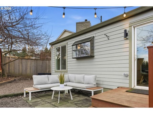 11505 Se FLAVEL St, Portland, OR 97266